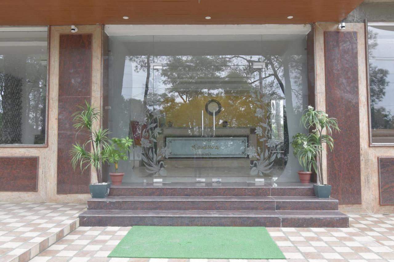 The Royal Castle Hot And Cold Centralized Hotel Dharamshala Exterior photo