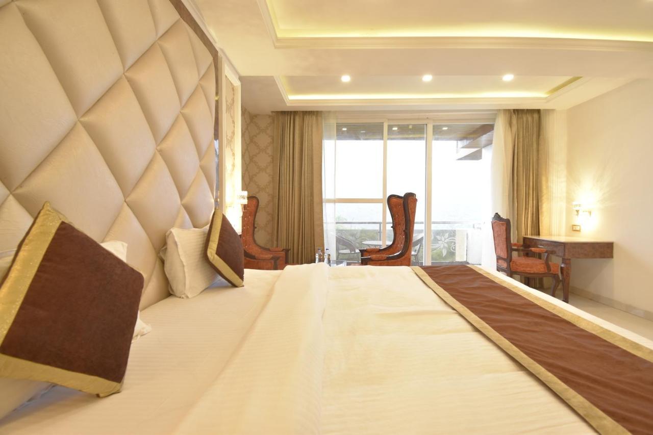 The Royal Castle Hot And Cold Centralized Hotel Dharamshala Exterior photo